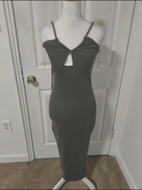 Ribbed Twist-Front Midi Dress in Olive Green
